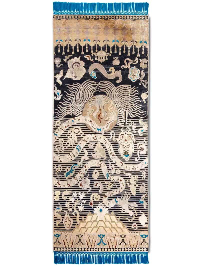 RUG-STAR_Ikat_Dragon_05_ElectricBlue_BlackFineLines_CC-IK7GEU-BF-SWPE-OX_BS